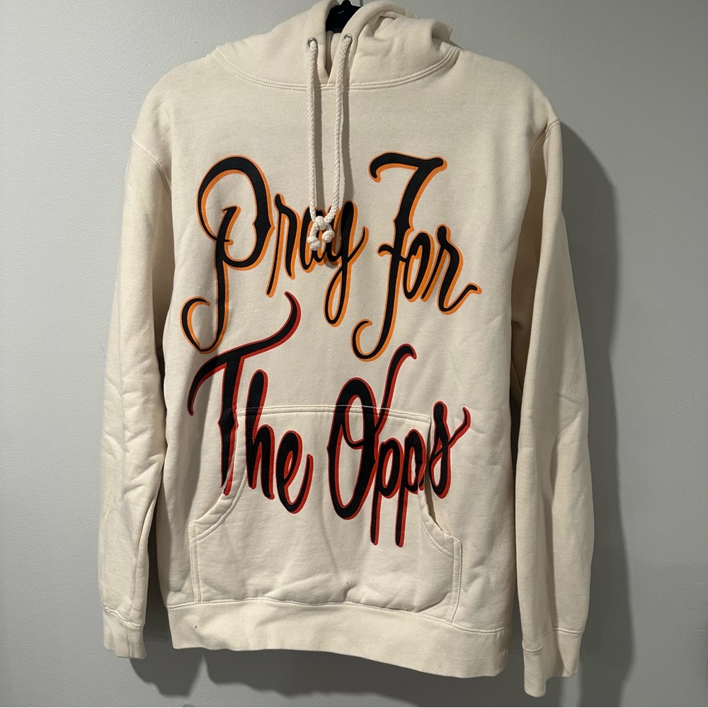 STREETWEAR GRAPHIC HOODIE